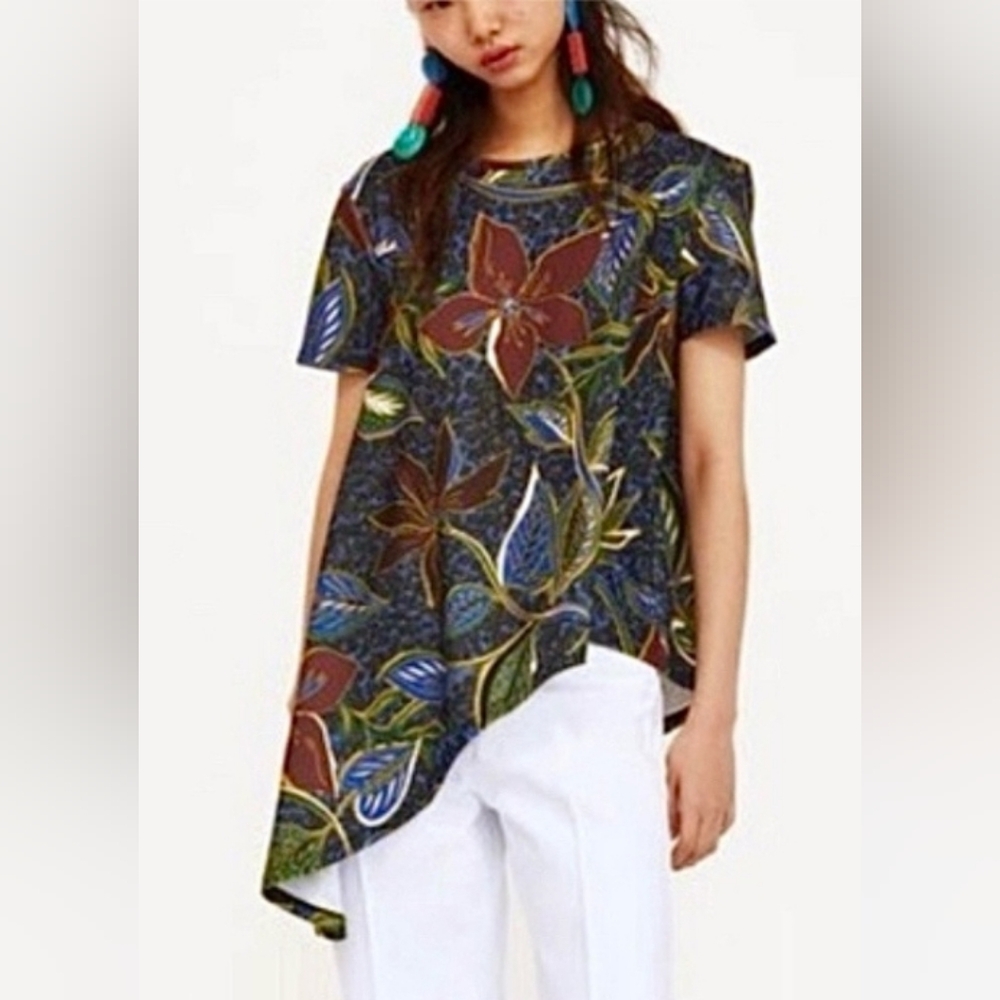 ZARA  Asymmetrical Leaf Print Pullover Blouse Size Small